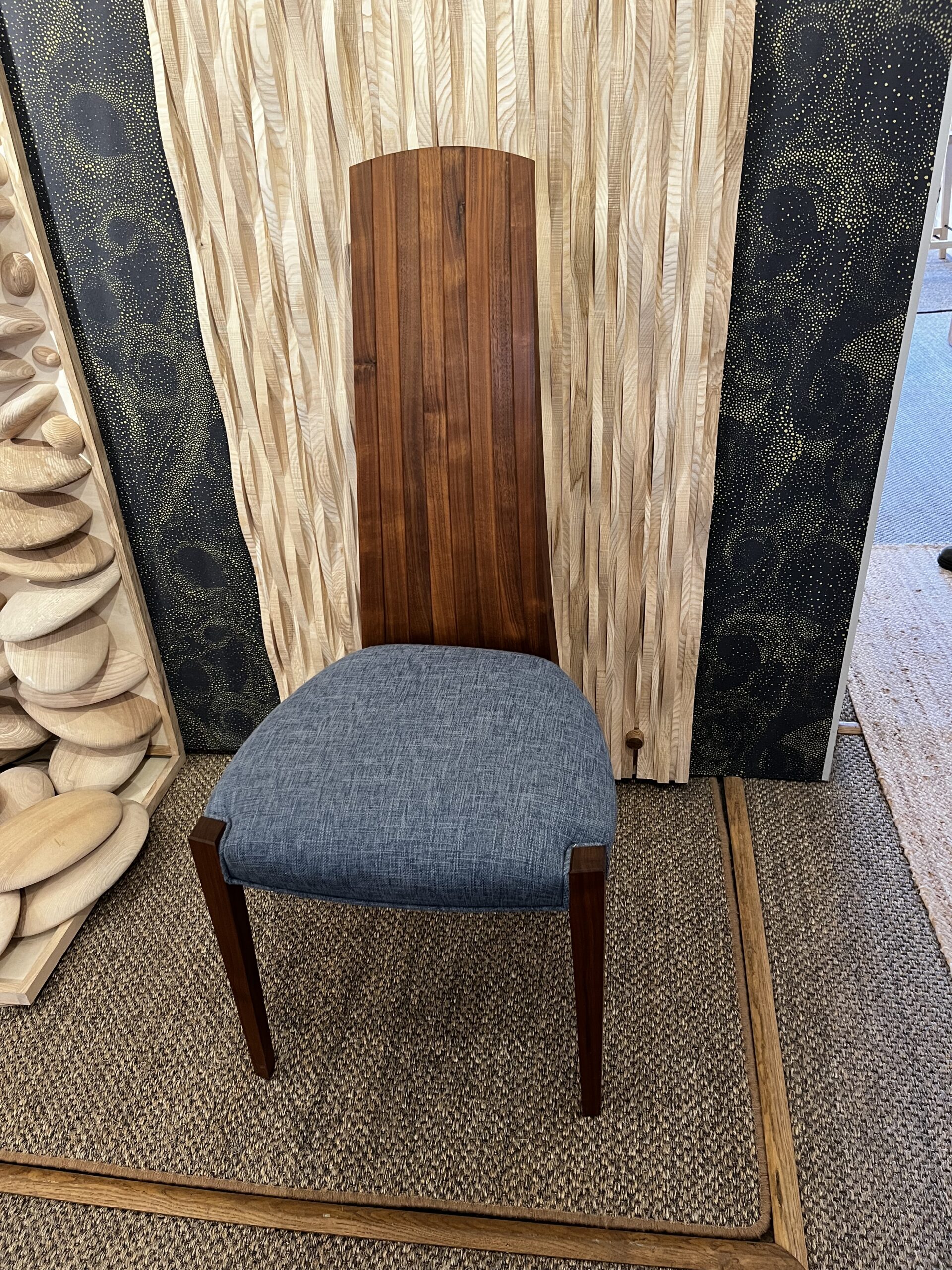 UPHOLSTERED MEDIUM BACK COOPERED DINING CHAIR IN BLUE